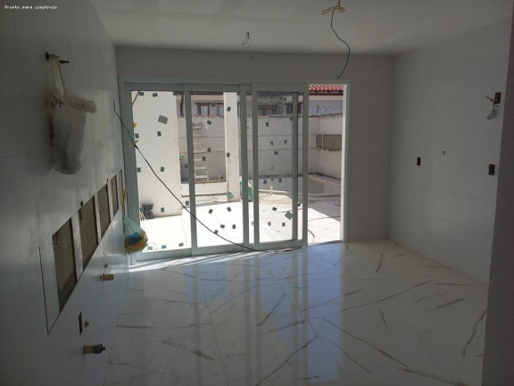 Casa com 4 Quartos à Venda, 180 m² em Maravista -itaipu - Niterói