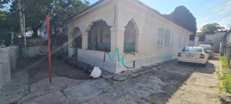 Imagem Casa com 4 Quartos à Venda, 230 m² em Campo Grande - Rio De Janeiro Imagem Casa com 4 Quartos à Venda, 230 m² em Campo Grande - Rio De Janeiro