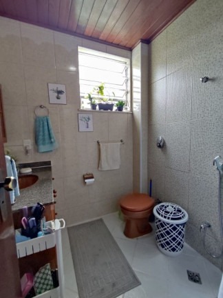 Imagem Imóvel com 3 Quartos à Venda, 131 m² em Alto - Teresópolis Imagem Imóvel com 3 Quartos à Venda, 131 m² em Alto - Teresópolis