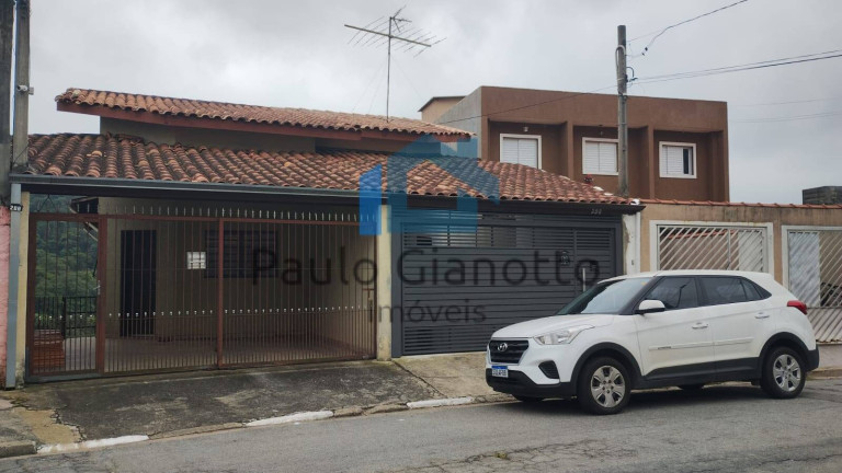 Casa com 2 Quartos à Venda, 130 m² em Granja Carolina - Cotia