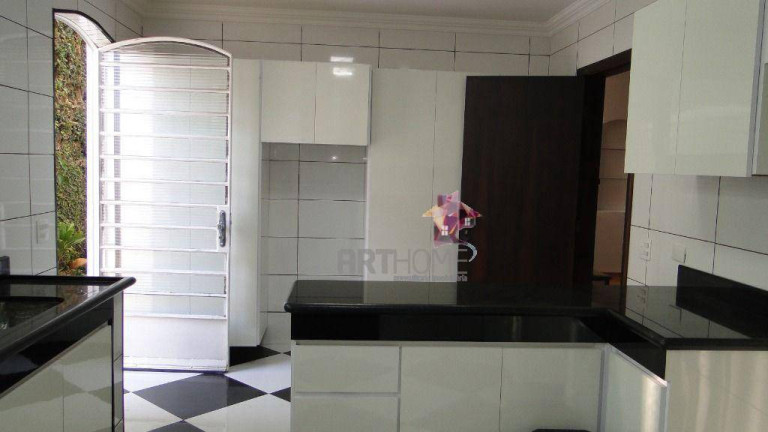 Imagem Sobrado com 4 Quartos à Venda, 270 m² em Jardim Cordeiro - São Paulo