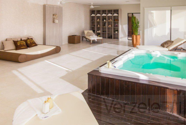 Imagem Terreno à Venda, 709 m² em Centro - Camboriú