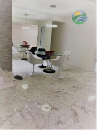 Imagem Cobertura com 4 Quartos à Venda, 270 m²
