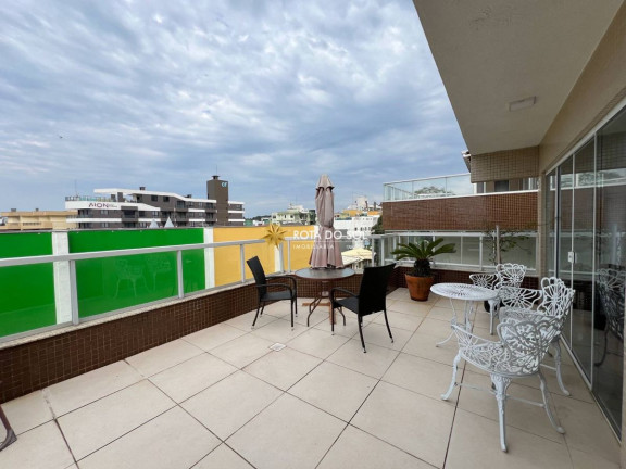 Imagem Cobertura com 4 Quartos à Venda, 250 m² em Centro - Bombinhas