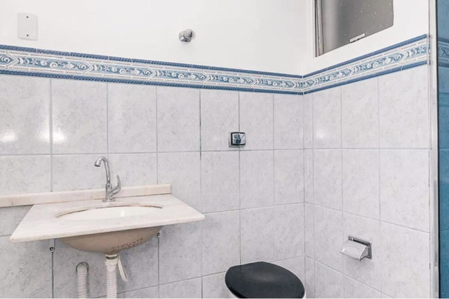 Imagem Apartamento com 2 Quartos à Venda, 69 m² em Vila Ipiranga - Porto Alegre