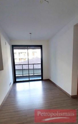 Imagem Apartamento com 2 Quartos à Venda, 62 m² em Corrêas - Petrópolis Imagem Apartamento com 2 Quartos à Venda, 62 m² em Corrêas - Petrópolis
