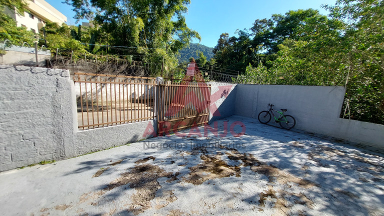 Imagem Casa com 3 Quartos à Venda, 292 m² em Centro - Ubatuba Imagem Casa com 3 Quartos à Venda, 292 m² em Centro - Ubatuba