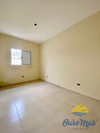 Imagem Casa com 2 Quartos para Alugar ou Temporada, 70 m² em São João - Itanhaém