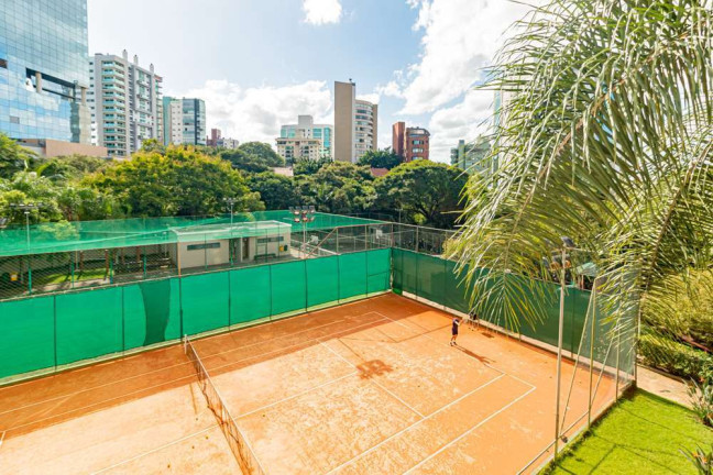 Imagem Apartamento com 4 Quartos à Venda, 262 m² em Três Figueiras - Porto Alegre