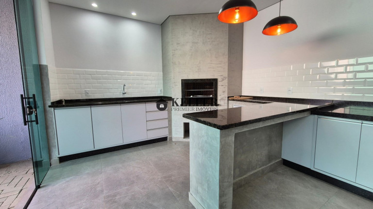 Imagem Casa com 3 Quartos à Venda, 300 m² em Jardim Tarobá - Foz Do Iguaçu Imagem Casa com 3 Quartos à Venda, 300 m² em Jardim Tarobá - Foz Do Iguaçu