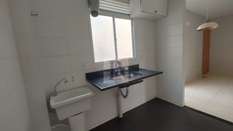 Imagem Imóvel com 2 Quartos para Alugar, 46 m² em Vila Lage - São Gonçalo