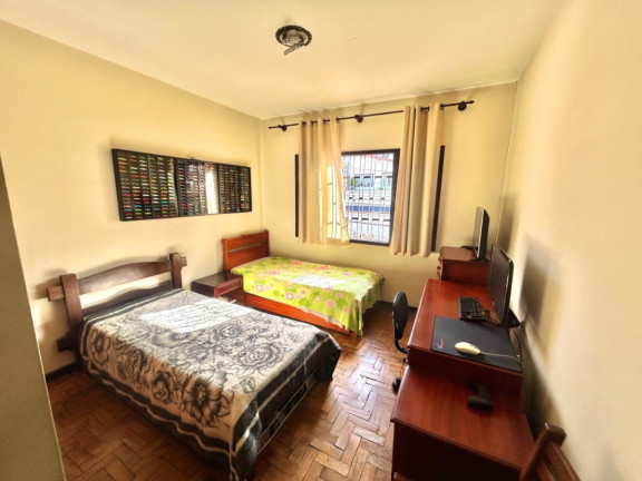 Imagem Casa com 2 Quartos à Venda, 136 m² em Jardim Regis - São Paulo
