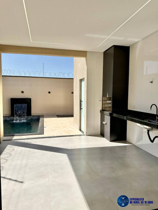 Imagem Casa com 3 Quartos à Venda, 360 m² em Moinho Dos Ventos - Goiânia