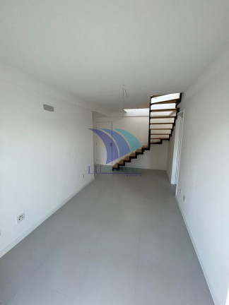 Imagem Apartamento com 3 Quartos à Venda, 132 m² em Palmeiras - Cabo Frio