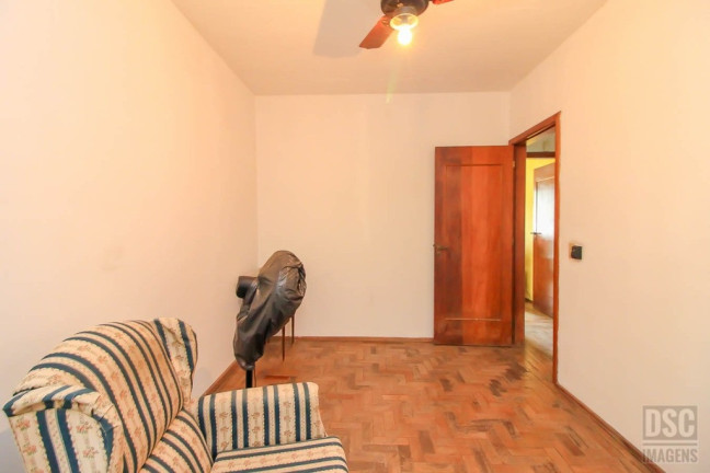 Imagem Casa com 3 Quartos à Venda, 299 m² em Glória - Porto Alegre