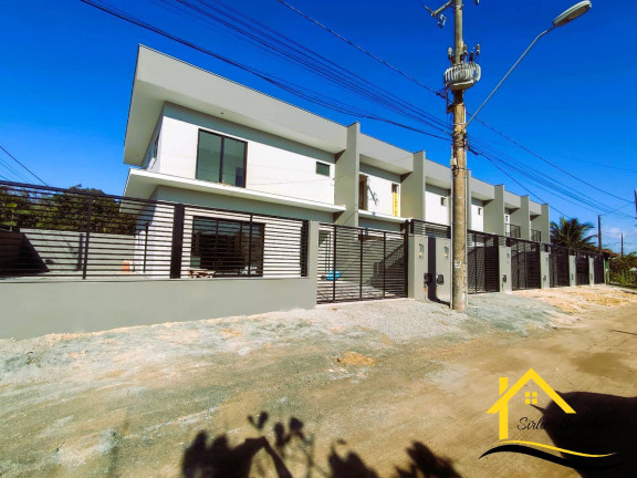 Imagem Casa com 2 Quartos à Venda, 75 m² em Salinas - Balneário Barra Do Sul Imagem Casa com 2 Quartos à Venda, 75 m² em Salinas - Balneário Barra Do Sul