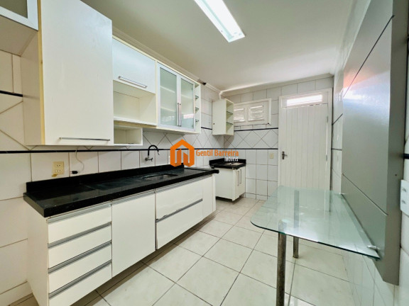 Imagem Casa com 4 Quartos à Venda, 264 m² em Lagoa Redonda - Fortaleza