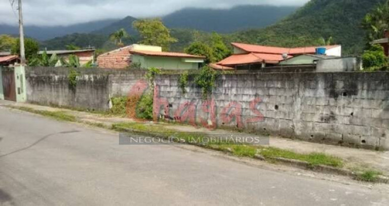 Terreno à Venda, 378 m² em Massaguaçu - Caraguatatuba