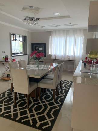 Imagem Casa com 2 Quartos à Venda, 327 m² em Centro - Guarapuava Imagem Casa com 2 Quartos à Venda, 327 m² em Centro - Guarapuava