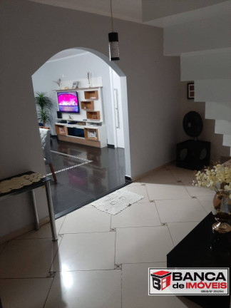 Casa com 3 Quartos à Venda, 248 m² em Cipava - Osasco