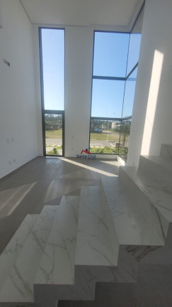 Imagem Sobrado com 4 Quartos à Venda,  em Ingleses Do Rio Vermelho - Florianópolis