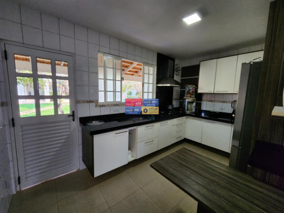 Imagem Casa com 4 Quartos à Venda, 300 m² em Jardim Eliza I - Foz Do Iguaçu Imagem Casa com 4 Quartos à Venda, 300 m² em Jardim Eliza I - Foz Do Iguaçu