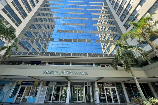 Sala Comercial à Venda, 35 m² em Jardim Botânico - Porto Alegre