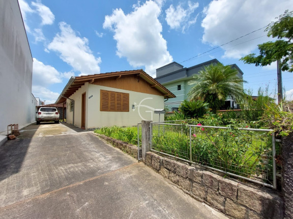 Imagem Casa com 3 Quartos à Venda, 60 m² em Glória - Joinville