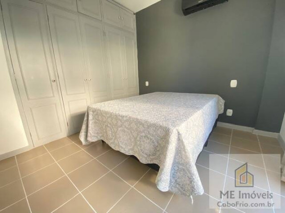 Imagem Apartamento com 4 Quartos para Temporada, 189 m² em Algodoal - Cabo Frio