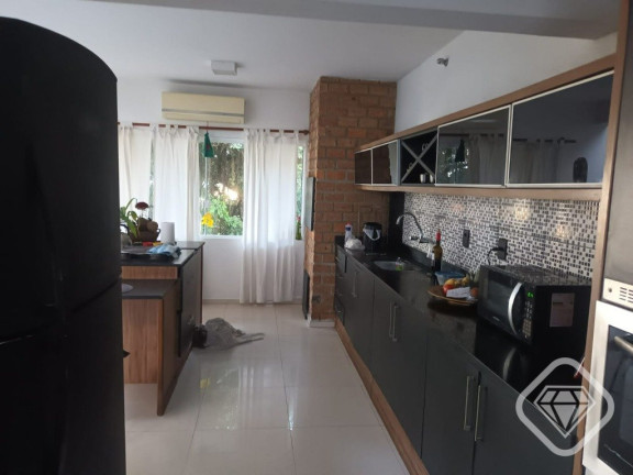 Imagem Casa com 3 Quartos à Venda,  em Ipanema - Porto Alegre