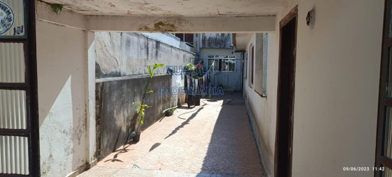 Imagem Casa com 4 Quartos à Venda, 200 m² Imagem Casa com 4 Quartos à Venda, 200 m²