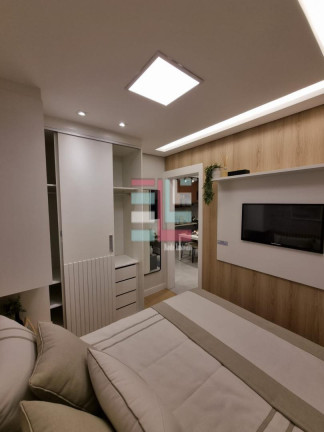 Imagem Imóvel com 2 Quartos à Venda, 35 m² em Interlagos - São Paulo