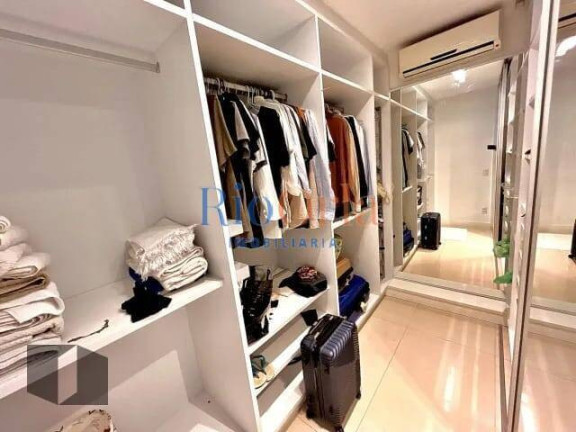 Imagem Apartamento com 4 Quartos à Venda, 206 m² em Barra Da Tijuca - Rio De Janeiro