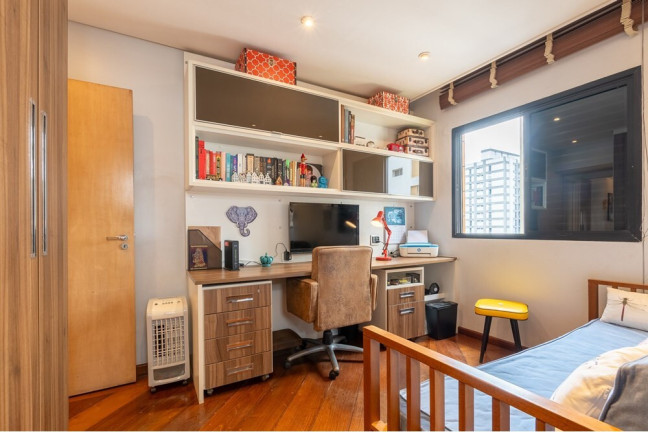 Imagem Apartamento com 4 Quartos à Venda, 141 m² em Moema - São Paulo