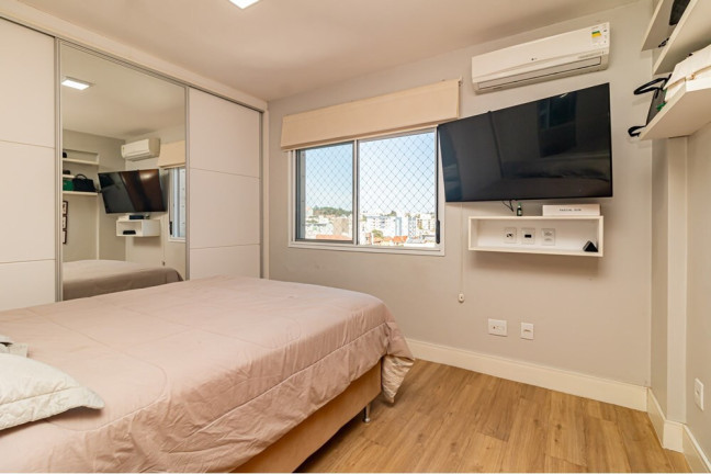 Imagem Apartamento com 2 Quartos à Venda, 78 m² em Santana - Porto Alegre Imagem Apartamento com 2 Quartos à Venda, 78 m² em Santana - Porto Alegre