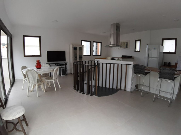Imagem Cobertura com 4 Quartos à Venda, 216 m² em Pitangueiras - Guarujá Imagem Cobertura com 4 Quartos à Venda, 216 m² em Pitangueiras - Guarujá