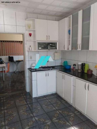 Imagem Casa com 3 Quartos à Venda, 900 m² em Santa Cruz - Betim Imagem Casa com 3 Quartos à Venda, 900 m² em Santa Cruz - Betim