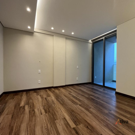 Imagem Apartamento com 3 Quartos à Venda, 144 m²