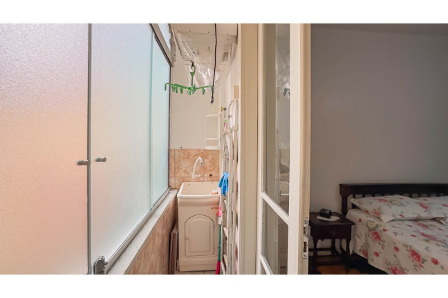 Imagem Imóvel com 2 Quartos à Venda,  em Santana - Porto Alegre