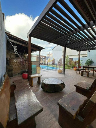 Imagem Casa com 4 Quartos à Venda, 250 m² em Cabedelo (todos Os Setores) - Cabedelo
