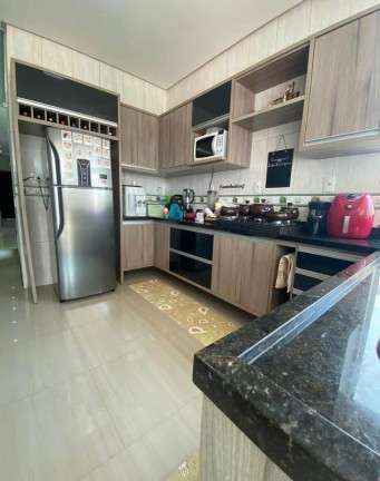 Imagem Casa com 3 Quartos à Venda, 170 m² em Ponta Negra - Manaus Imagem Casa com 3 Quartos à Venda, 170 m² em Ponta Negra - Manaus