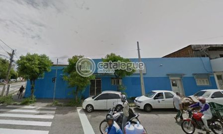 Imóvel Comercial à Venda, 1.043 m² em Alecrim - Natal