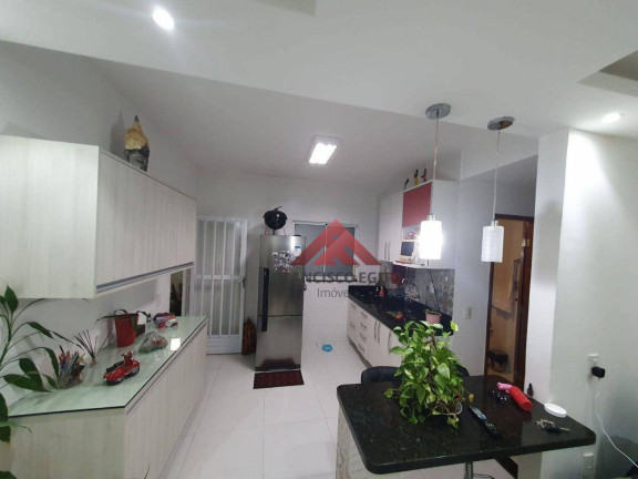 Imagem Casa com 3 Quartos à Venda, 160 m² em Venda Da Cruz - São Gonçalo Imagem Casa com 3 Quartos à Venda, 160 m² em Venda Da Cruz - São Gonçalo