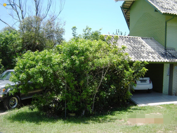 Imagem Casa com 3 Quartos à Venda, 1.807 m² em Santinho - Florianópolis Imagem Casa com 3 Quartos à Venda, 1.807 m² em Santinho - Florianópolis
