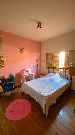 Imagem Casa com 3 Quartos à Venda, em Vila Santos Dumont - Franca Imagem Casa com 3 Quartos à Venda, em Vila Santos Dumont - Franca