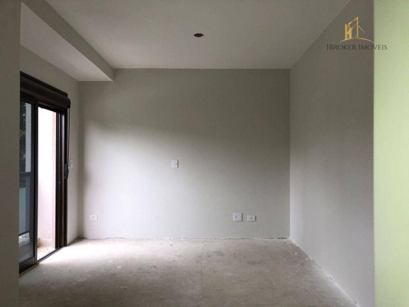 Imagem Sobrado com 3 Quartos à Venda, 178 m² em Bom Retiro - Curitiba Imagem Sobrado com 3 Quartos à Venda, 178 m² em Bom Retiro - Curitiba