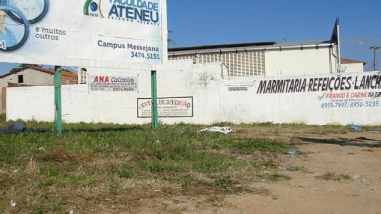 Imagem Terreno para Alugar, 1.854 m² em Pajuçara - Maracanaú Imagem Terreno para Alugar, 1.854 m² em Pajuçara - Maracanaú