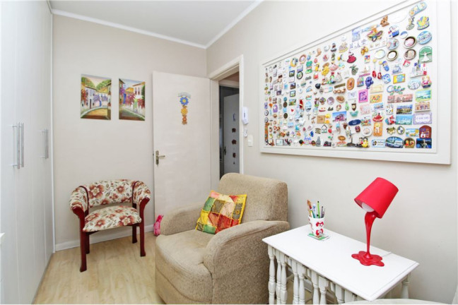 Imagem Imóvel com 3 Quartos à Venda, em Menino Deus - Porto Alegre Imagem Imóvel com 3 Quartos à Venda, em Menino Deus - Porto Alegre