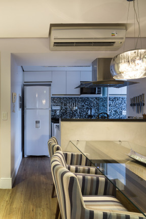 Imagem Apartamento com 2 Quartos à Venda, 73 m² em Cidade Baixa - Porto Alegre Imagem Apartamento com 2 Quartos à Venda, 73 m² em Cidade Baixa - Porto Alegre