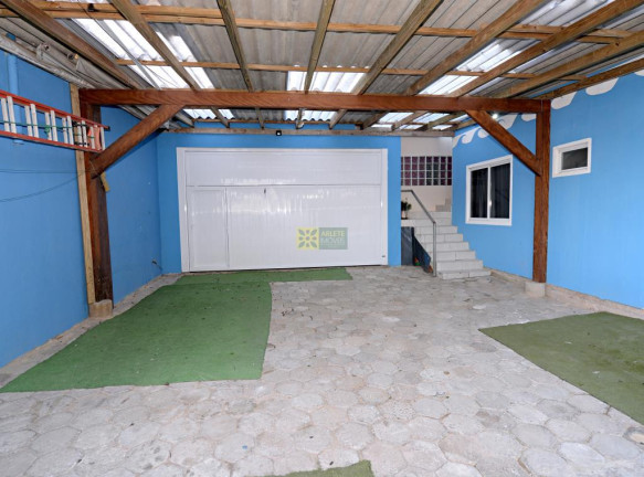 Imagem Casa com 4 Quartos para Alugar ou Temporada, 100 m² em Bombas - Bombinhas Imagem Casa com 4 Quartos para Alugar ou Temporada, 100 m² em Bombas - Bombinhas